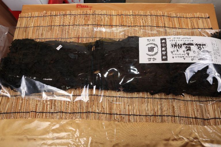 돌미역 (10,000원)